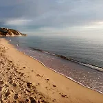 Victoria *